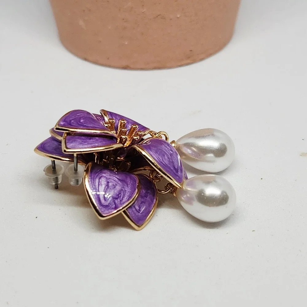 Purple Enamel‎ Flower Drop Earrings Gold Tone Faux Pearl Teardrop Floral Dangle
